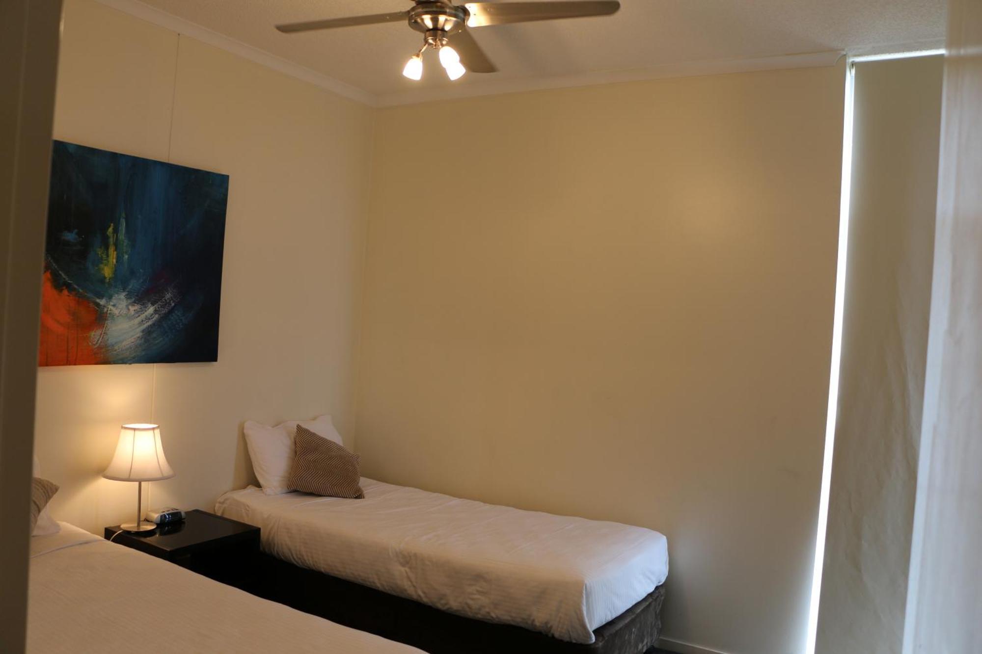 Frisco Apartments Brisbane Phòng bức ảnh