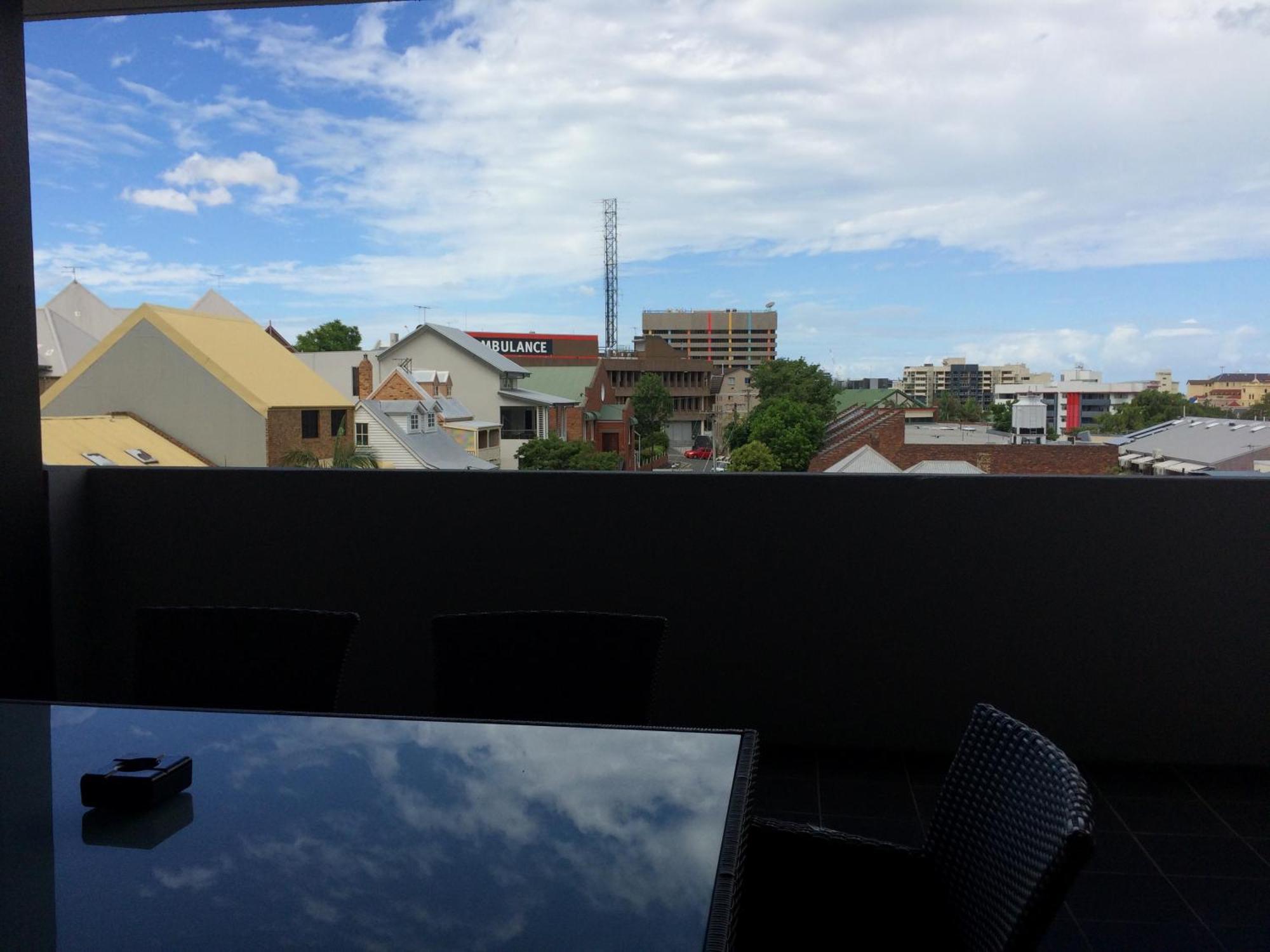 Frisco Apartments Brisbane Phòng bức ảnh